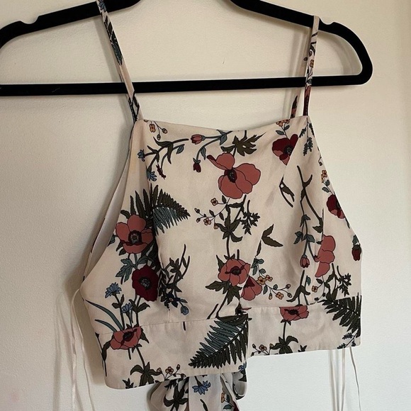 Love Tops - LOVE(tm) cream floral crop top